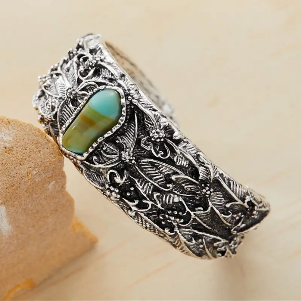 Silver Cuff Bracelet Turquoise Stone - Picture 2 of 6